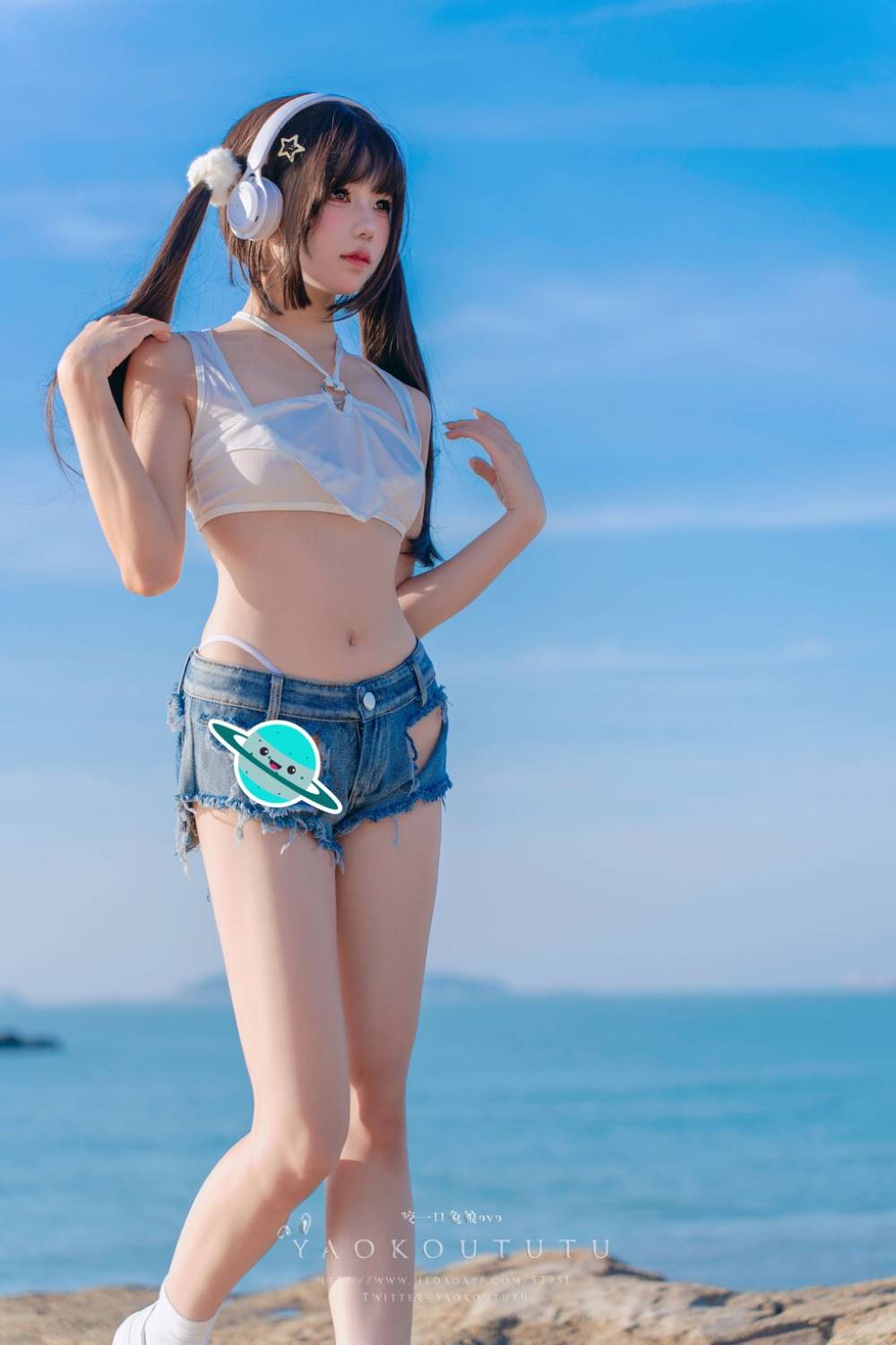 咬一口兔娘(黏黏团子兔) 最新写真合集 226套